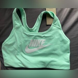 Nike large sports bra w tags